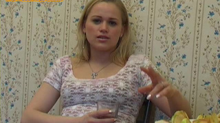 Пьяенькая блонди от души поебалась