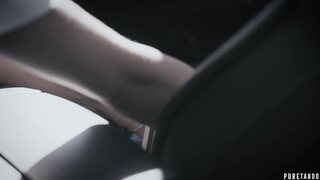 Факеры замутили настоящее садо-мазо над культурной цыпой