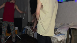 Он лизал, он первый и ебет — а тебе пососу, пока ждёшь, всё честно