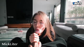 Ты мне минетик и секс, я тебе деньги и оргазм. Хорошая сделка, я прав?