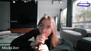 Ты мне минетик и секс, я тебе деньги и оргазм. Хорошая сделка, я прав?