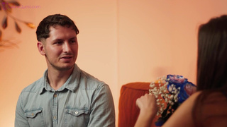 Друг попросил выебать его жену.. Такому предложению я не откажу ??